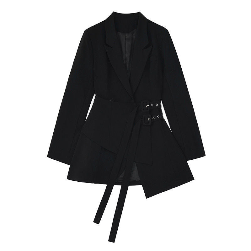 Women's belted blazer